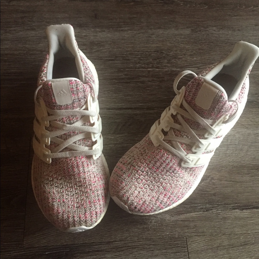 Adidas Women’s ultra boost 4.0 pink static• 7.5